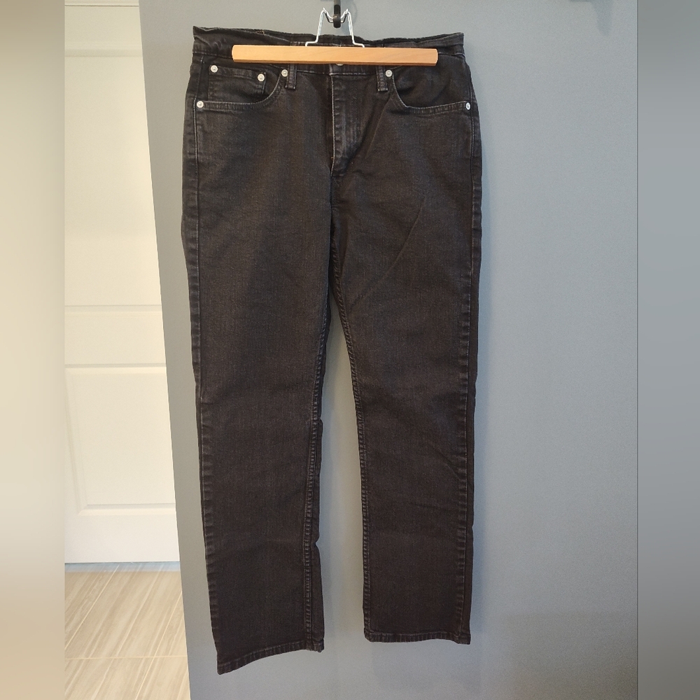 Levi's 514 straight men's black jeans W33 L32